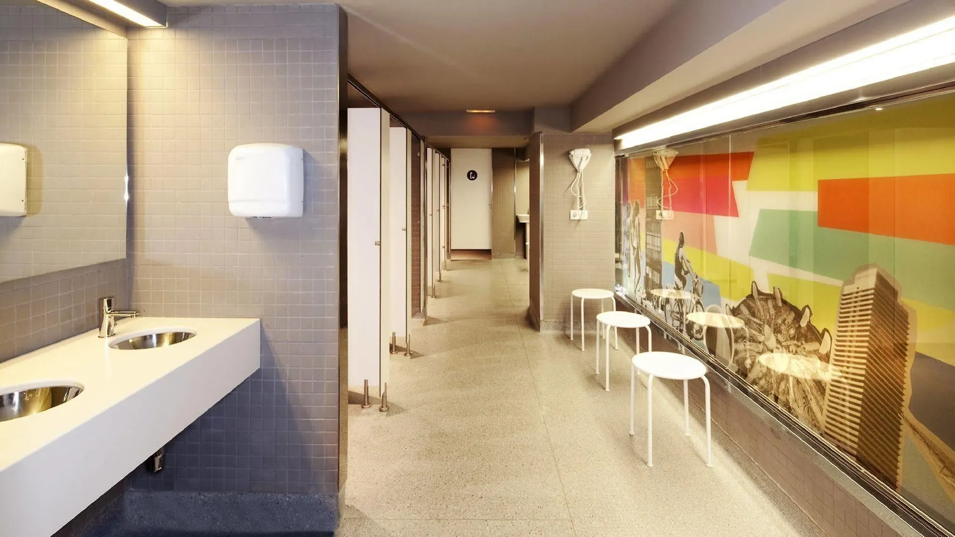 Amistat Beach Hostel Barcelona